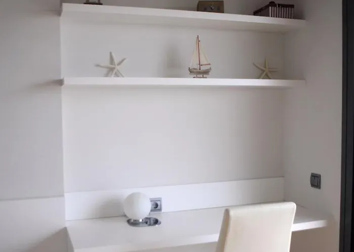 Atico Con Vistas Al Mar, Solarium Privado Y Piscina Appartement Sitges