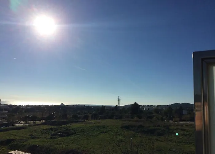 Atico Con Vistas Al Mar, Solarium Privado Y Piscina Daire Sitges